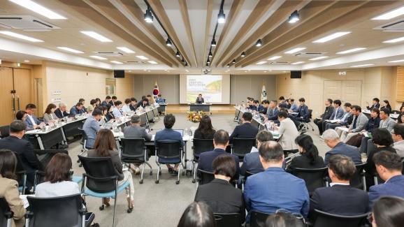 정희용 국회의원-성주군 정책간담회…지역현안‧국비확보 한뜻  기사 이미지